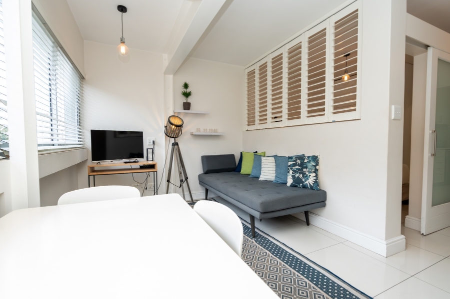 1 Bedroom Property for Sale in Three Anchor Bay Western Cape